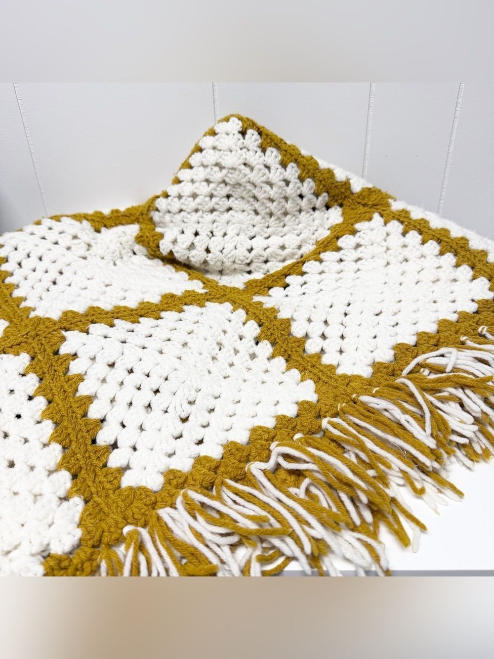 Vintage Crochet Fringe Granny Handmade Lap Throw 30X70